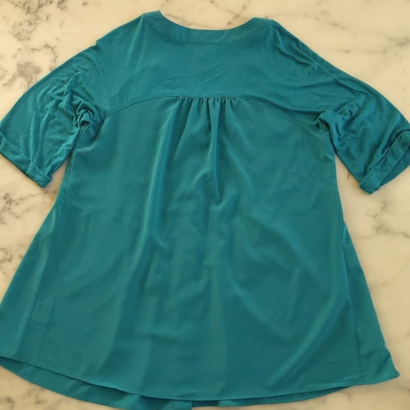 Style & Co. Two Fabrics Front Design Half Sleeve Button Down Loose fit Shirt. - Picture 5 of 5